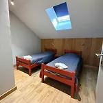 Les Epinettes 25 Pers