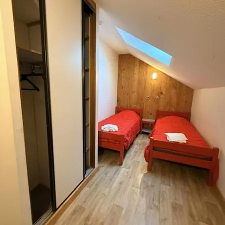 Holiday home Les Epinettes 25 Pers *